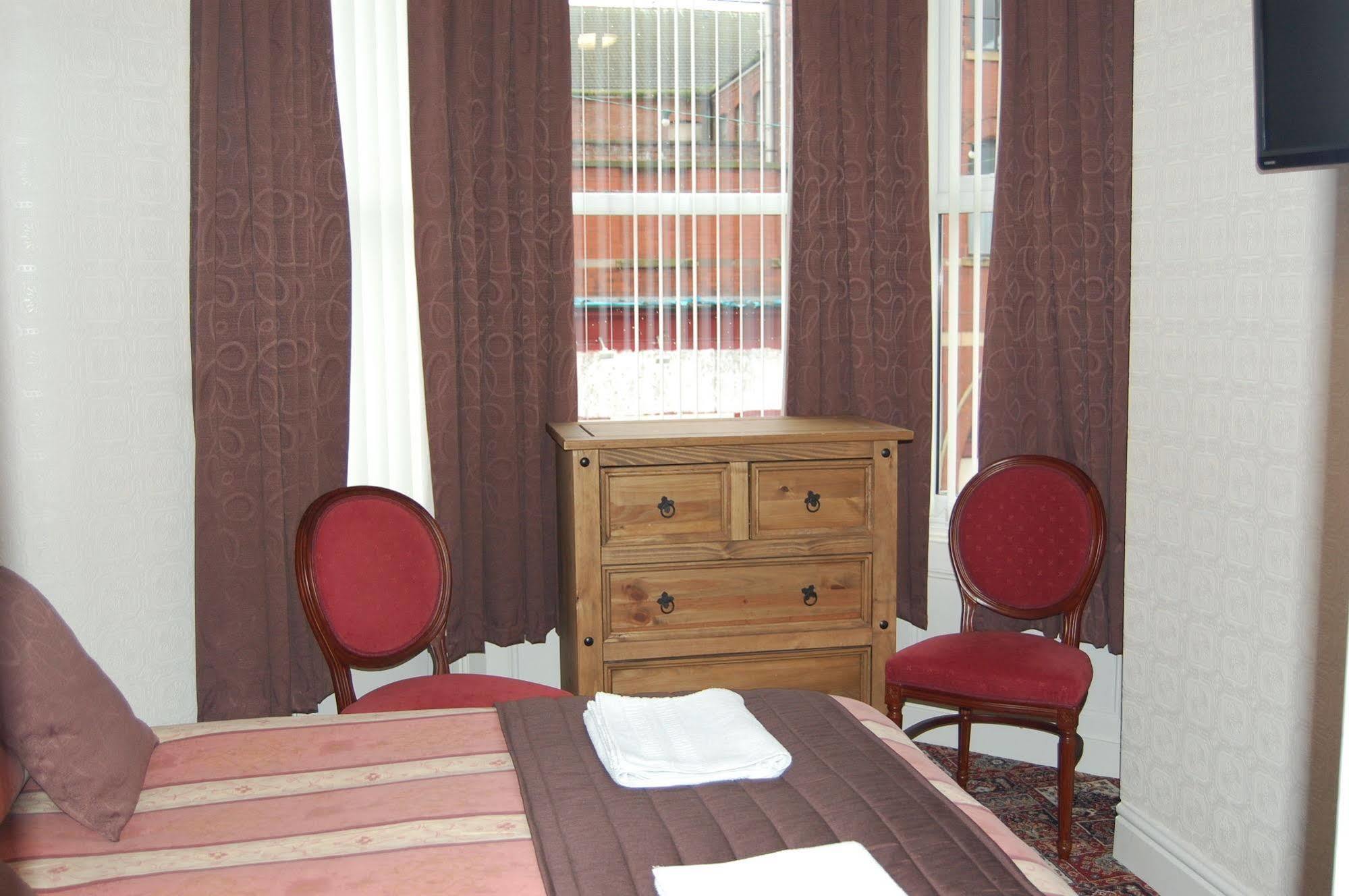 The Trafford Hotel Блекпул Екстериор снимка