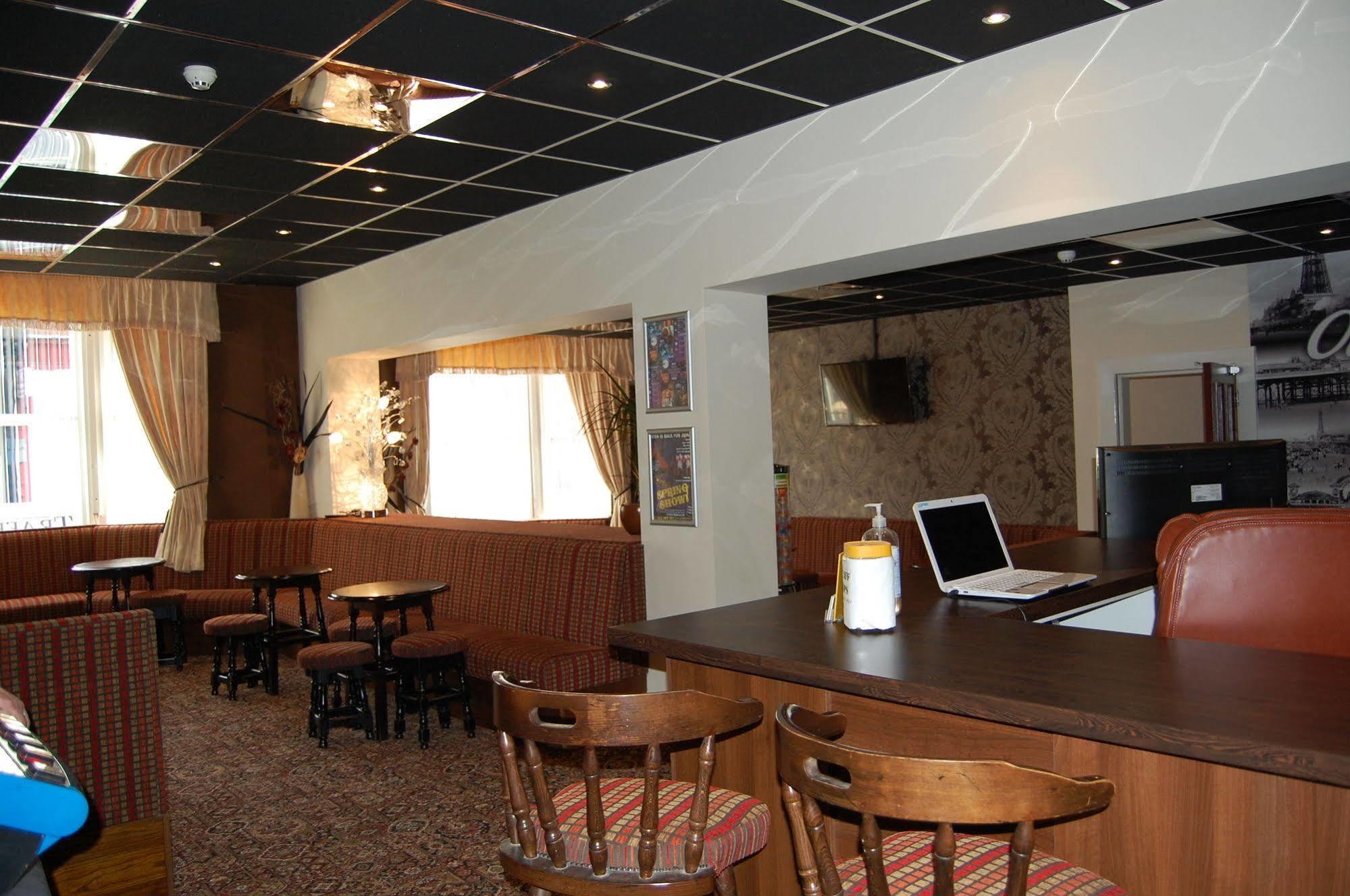 The Trafford Hotel Блекпул Екстериор снимка