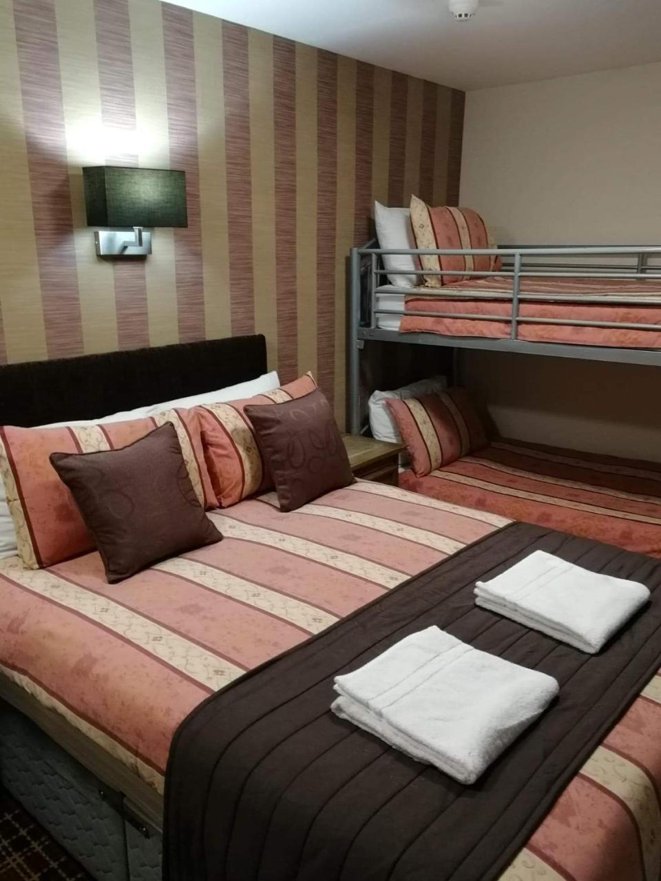 The Trafford Hotel Блекпул Екстериор снимка